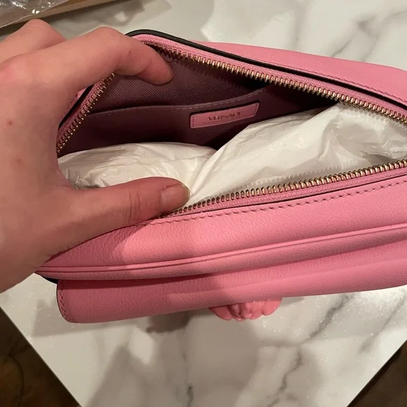 New Versace La Medusa Leather Camera Bag - Baby Pink - Picture 6 of 8